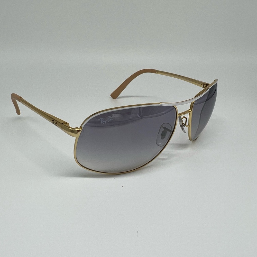 Ray-Ban 3387 Aviator Sunglasses / Lenses:  Blue Gradient Frame:  Gold